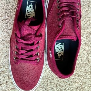 Brand new vans in burgundy